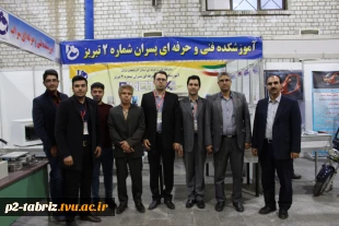 بازدید دکتر مسعود پزشکیان نائب رئیس مجلس شورای اسلامی از غرفه آموزشکده