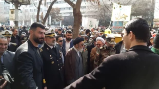 حضور کارکنان، اساتید، ، بازنشستگان و دانشجویان آموزشکده فنی و حرفه ای شماره دو تبریز در راهپیمایی ۲۲بهمن۱۴۰۲